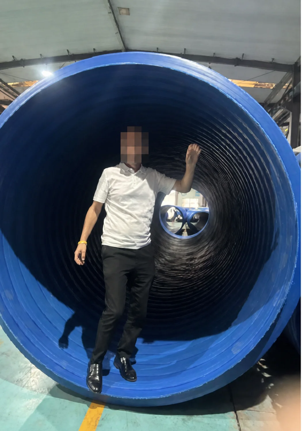 Large diameter pipe inspection